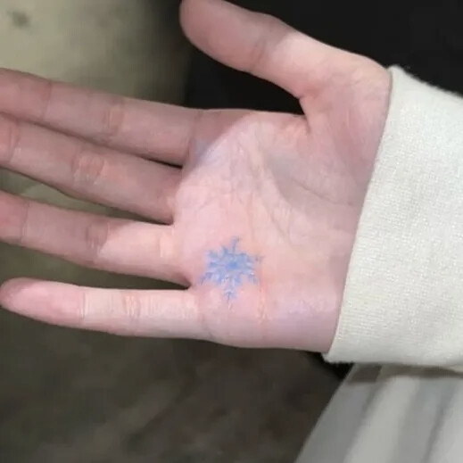 ╭( ･ㅂ･)و ̑̑ ＂