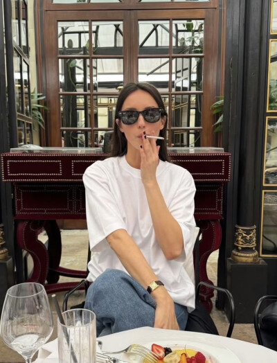 BY爱喝可乐的古娜小姐