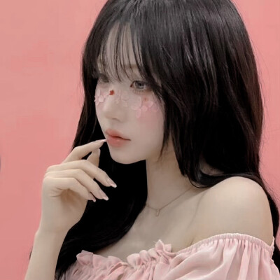 你看，这世界开满了花，就当是为我而开的吧。
金拏炅
起司名札