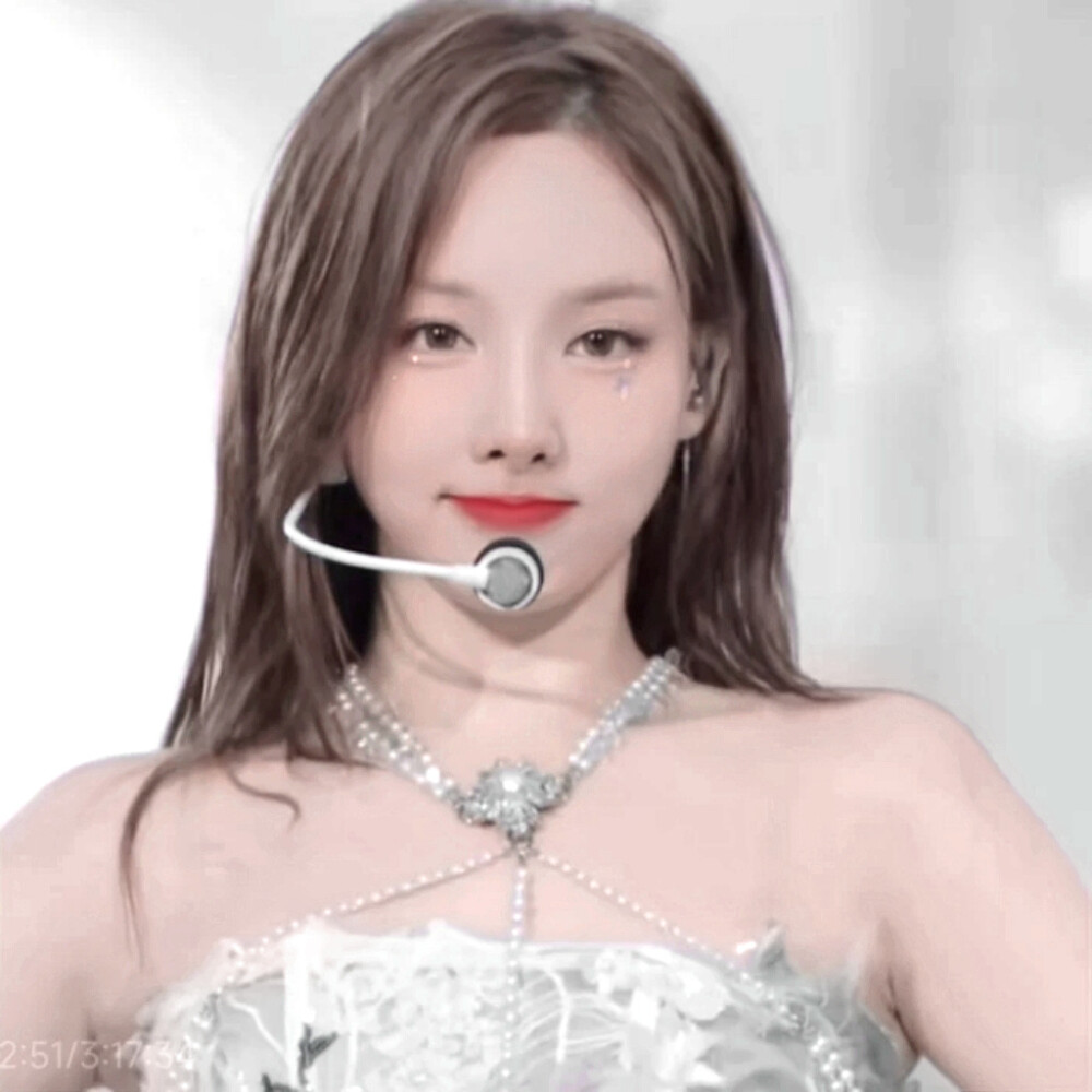 :旧世纪的语言是爱人梦中的呓语