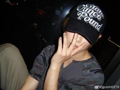 黄明昊