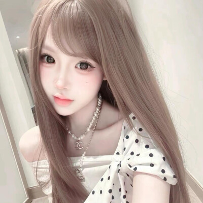 女头 ｜礼貌拿图吱声