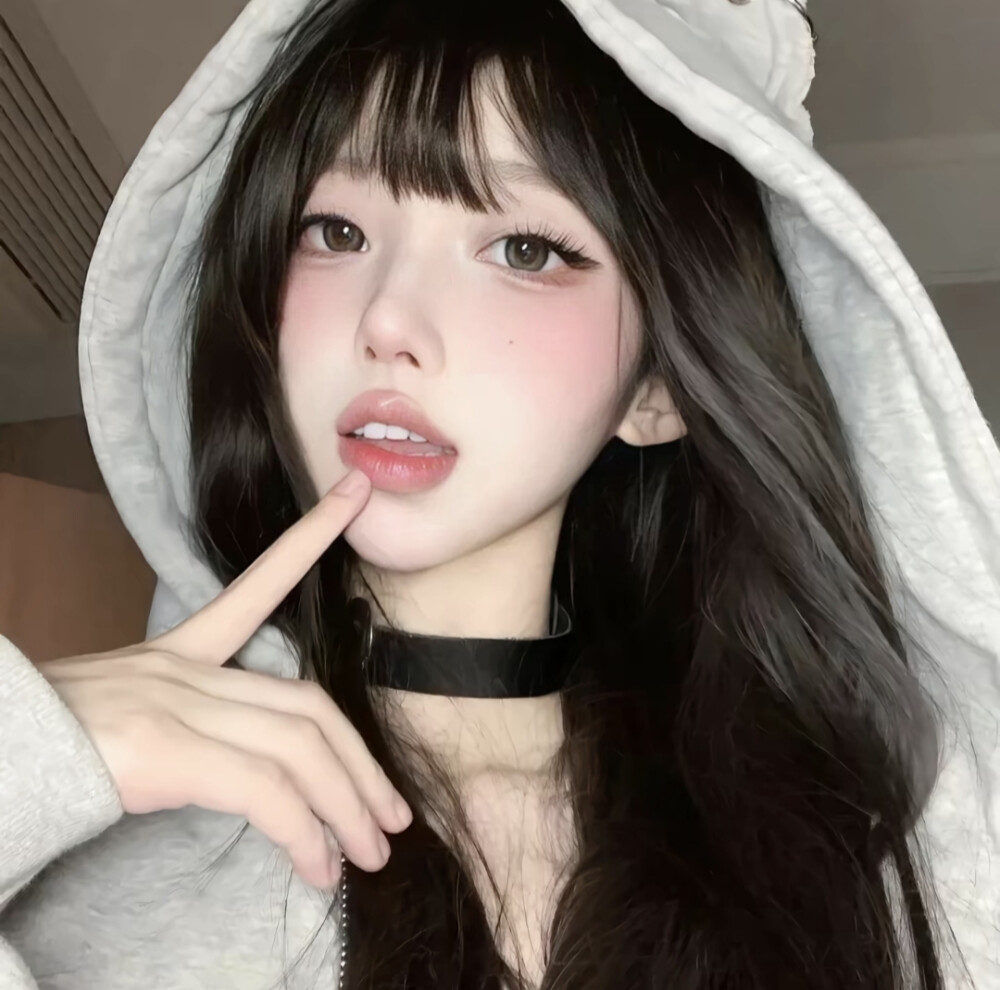 ʸᵒᵘ ᵃʳᵉ ᵇᵃᶜᵏˡⁱᵗ ʷⁱᵗʰ ᵃˡˡ ᵗʰᵉ ᵍᵒᵒᵈ ᵗʰⁱⁿᵍˢ ⁱⁿ ᵗʰⁱˢ ʷᵒʳˡᵈ.
你逆光而来 配得上这世间所有的好。