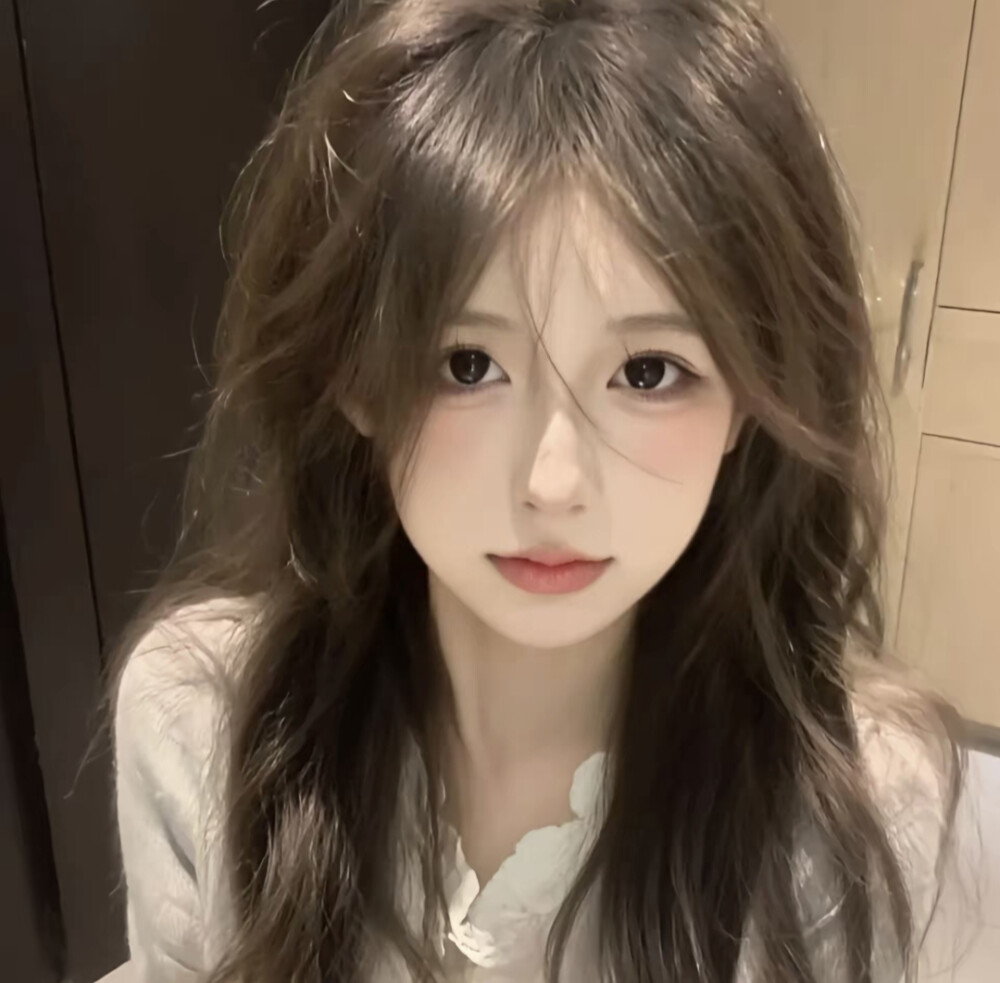 ɢᴇɴᴛʟᴇɴᴇss ɪs ᴛʜᴇ ᴛʀᴇᴀsᴜʀᴇ ᴏғ ᴛʜᴇ wᴏʀʟᴅ.
温柔是人间宝藏。