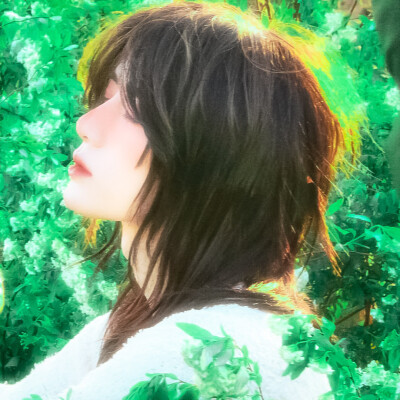  崔杋圭BEOMGYU* “茉莉在另一个世界叫做爱人的眼睛.”
