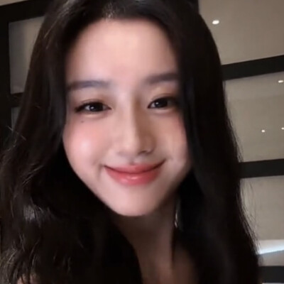 谁懂一下这个包子没有刘海的时候