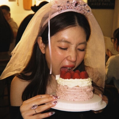 女头