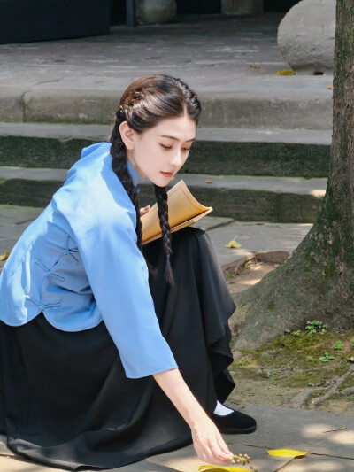 梁洁