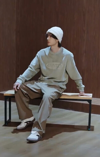 王一博 安踏