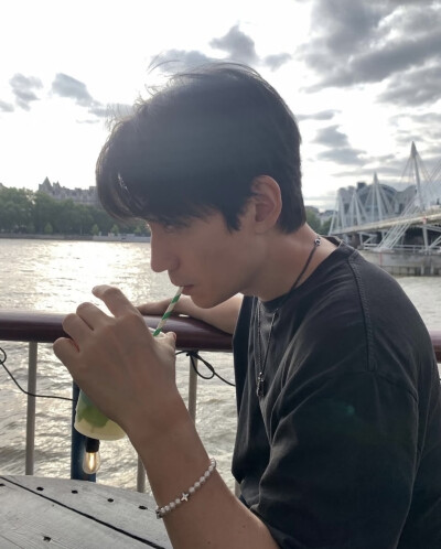 朱一龙