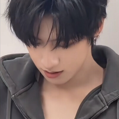 你的痛苦我都心疼想为你解决