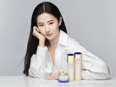 刘亦菲资生堂广告造型2020年至2025年
刘亦菲资生堂全球品牌代言人