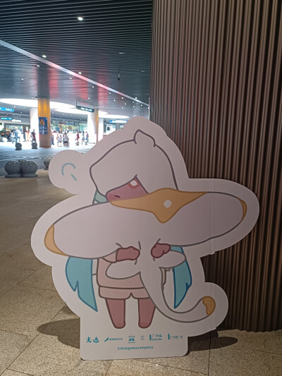 是日
大概是擅长搞砸每一段关系(。•́︿•̀。)