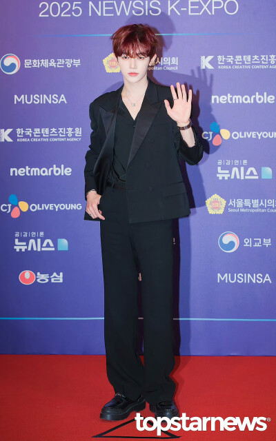 章昊