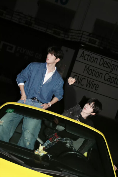 25.8.29七夕
星邱