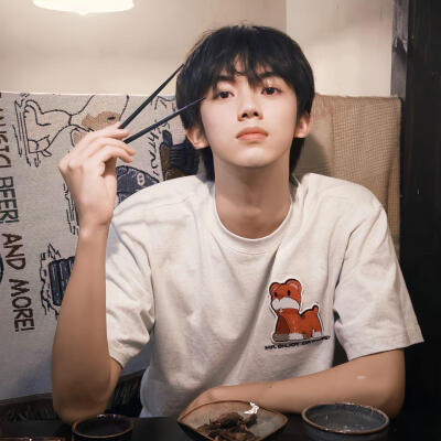 少驼背少思猫肯知道吗˶˃ᵕ˂˶