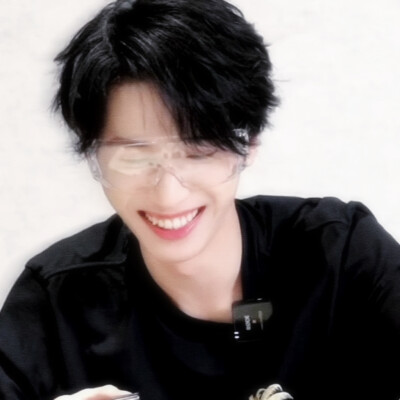 
“现在你过得怎样，常待在什么地方。”
原图早就偏航了