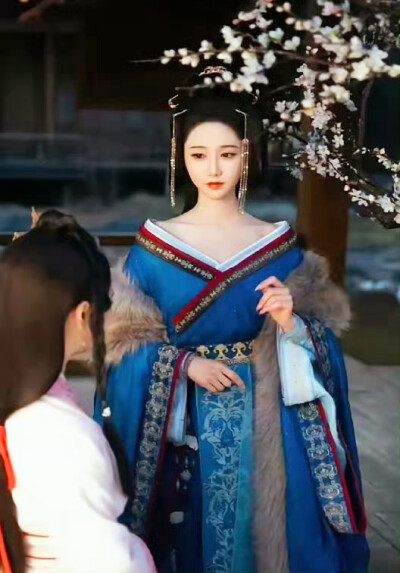 岳雨婷