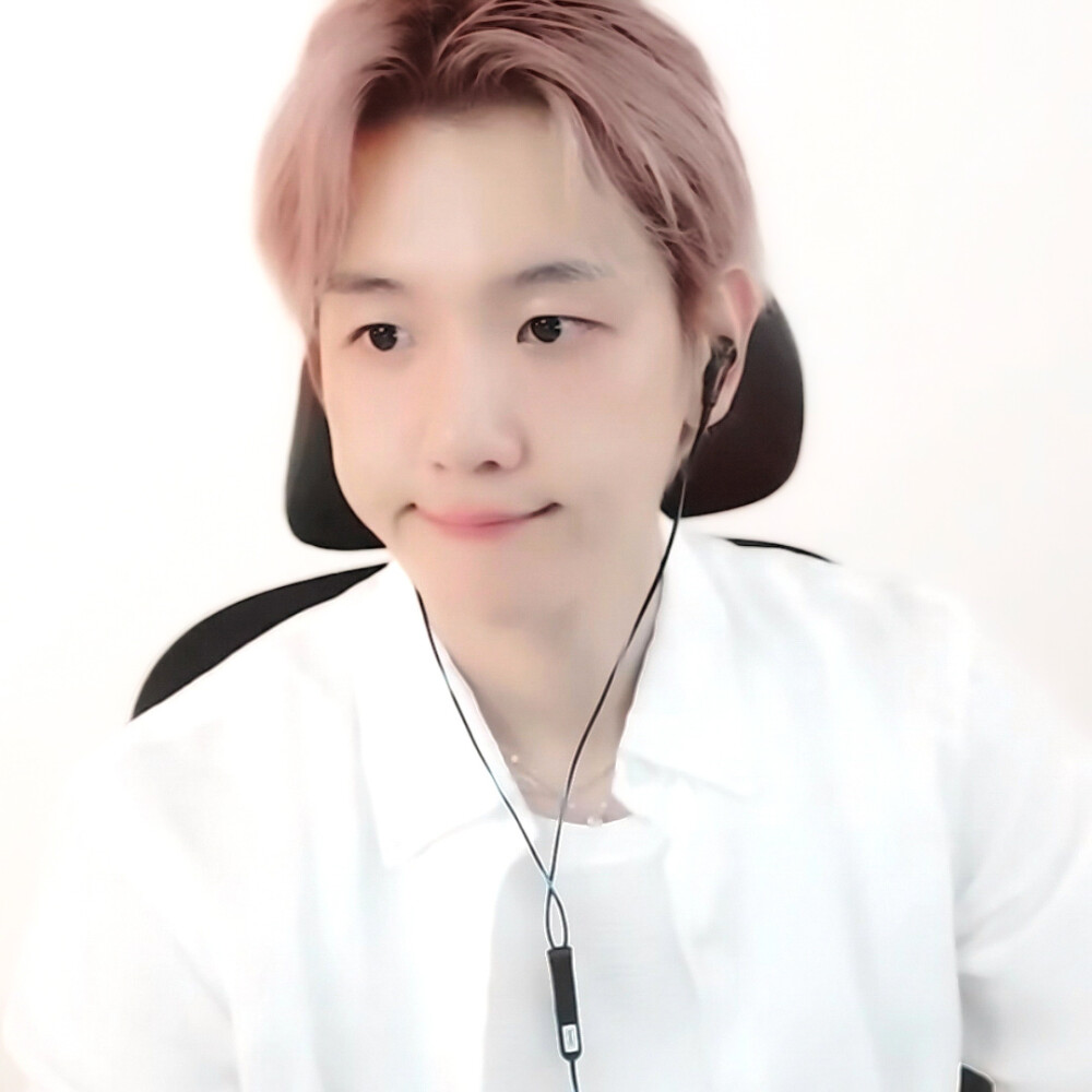 拧巴的人需要引导型边伯贤，回避的人需要主动型边伯贤，缺爱的人需要依恋型边伯贤，暴躁的人需要讨好型边伯贤