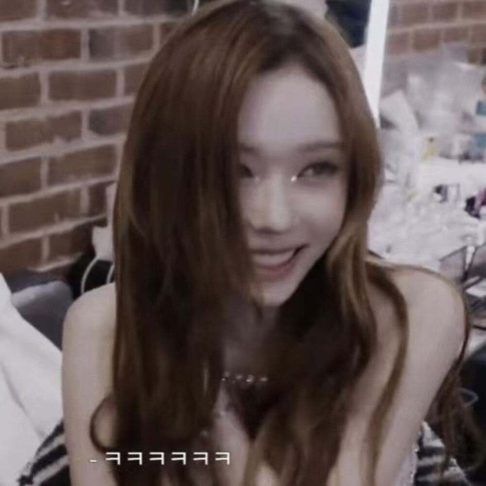 ᅟᅠ 