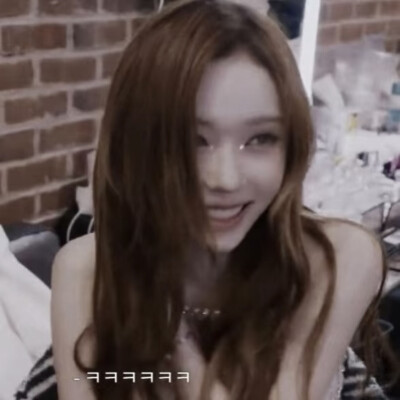 ᅟᅠ 