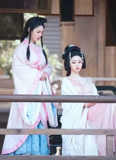 岳雨婷