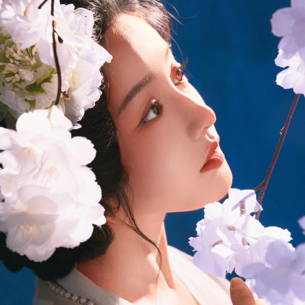 姜贞羽