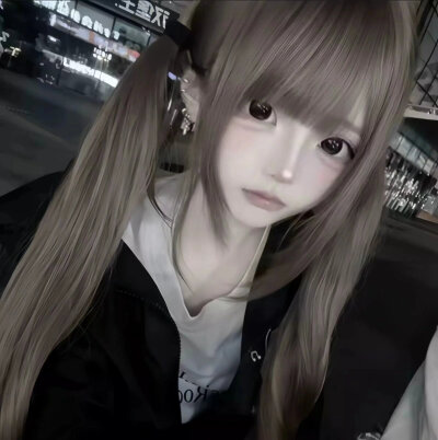 女
