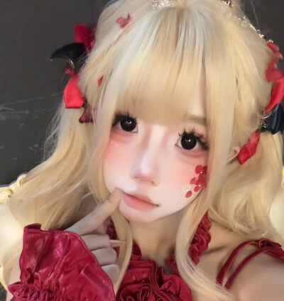 女生头像真人。