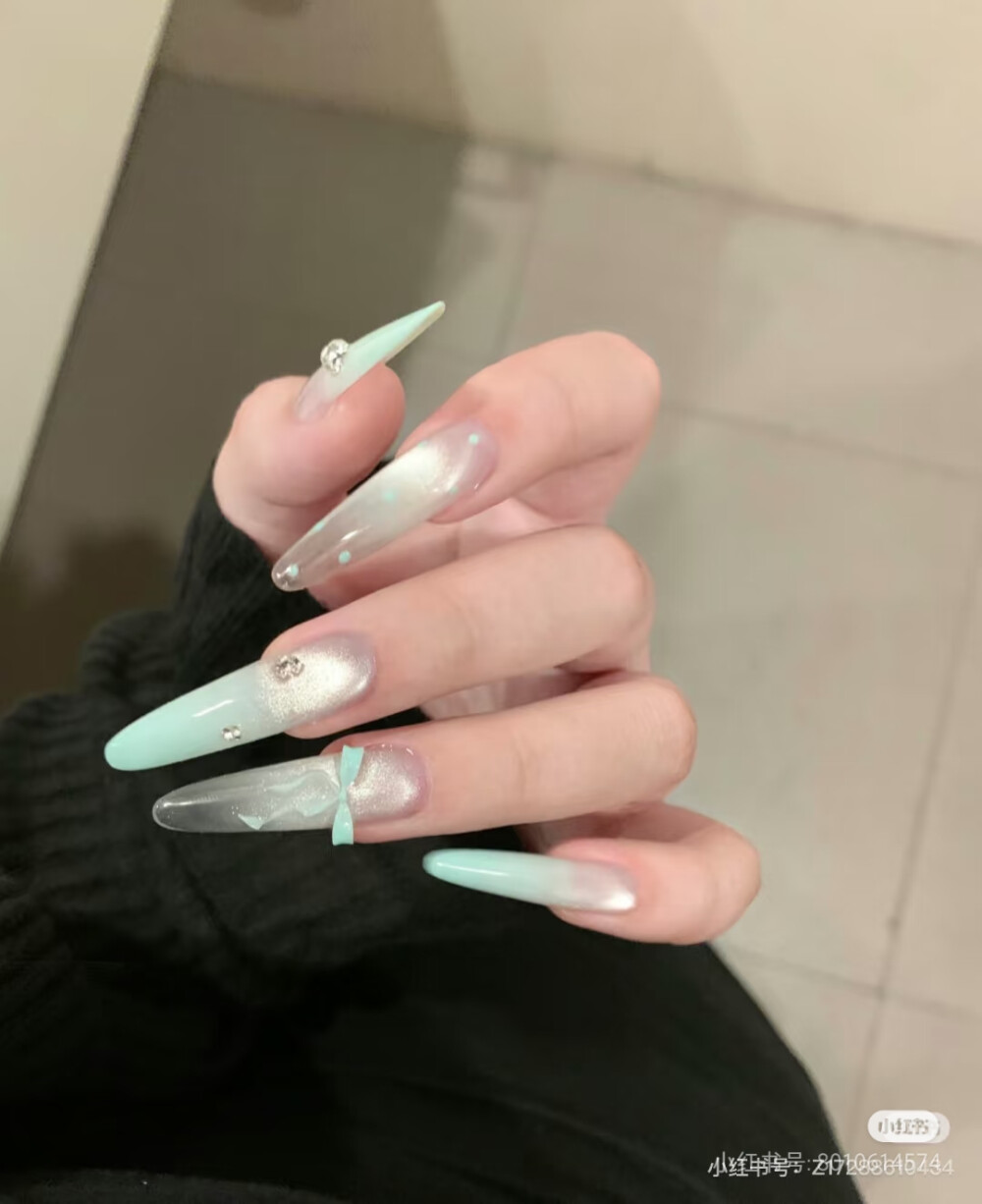 美人味很重的美甲