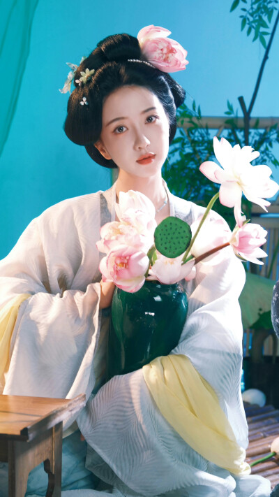 许龄月