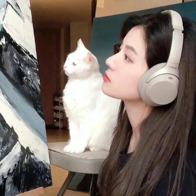 ，