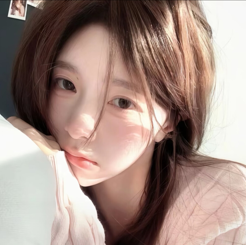 女