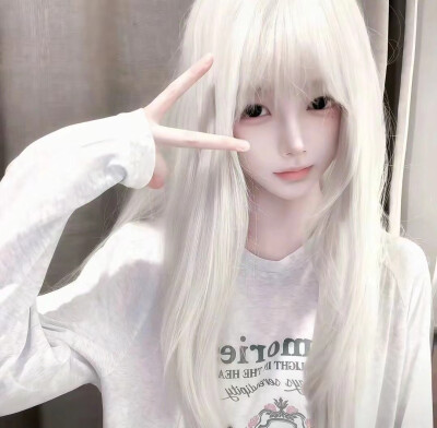 女生头像真人。