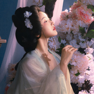 姜贞羽