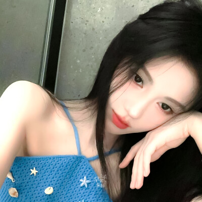 鞠婧祎