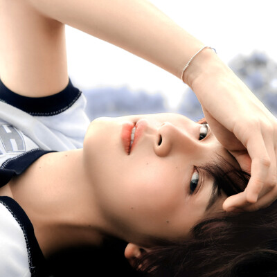 
1989年的蝉鸣^玻璃弹珠滚过地板、Lime soda