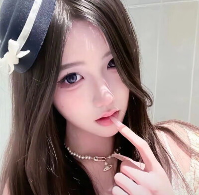 女生头像真人。