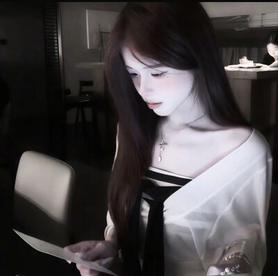 女生头像真人。