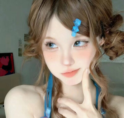 女生头像真人。