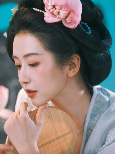 许龄月