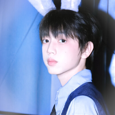  (\⑅(\
໒꒰ྀི˶´˘`˵꒱ྀི১