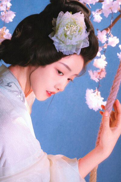 姜贞羽