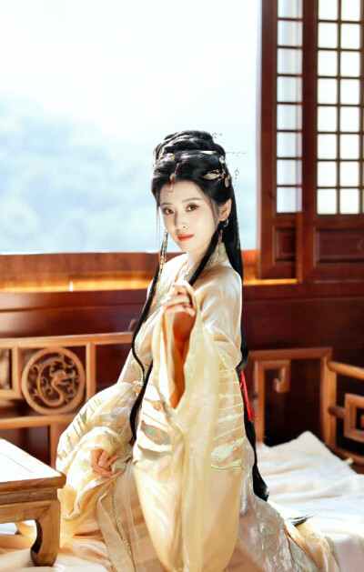 李若嘉