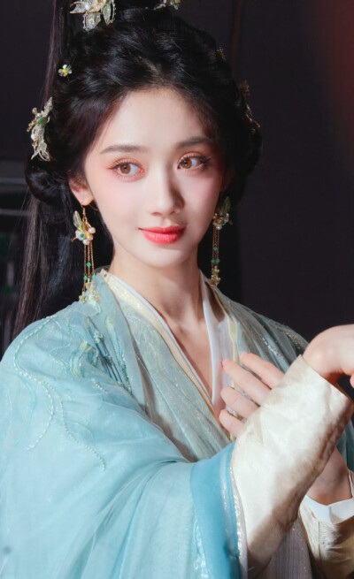王影璐
