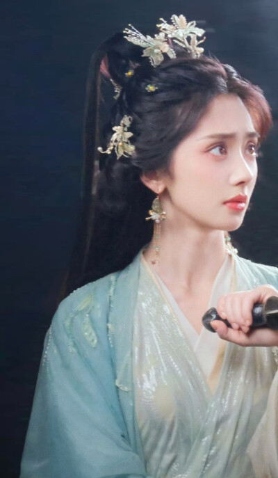 王影璐