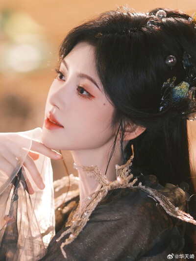 鞠婧祎