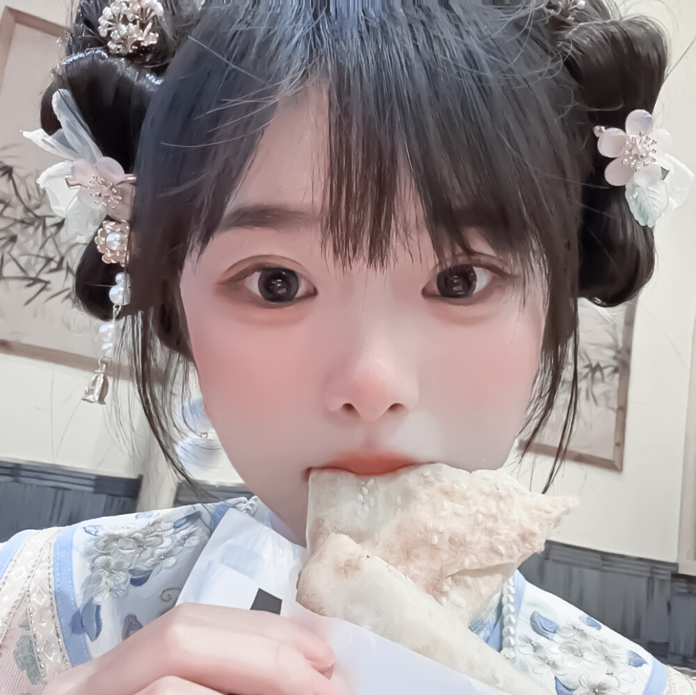 lo(๑•᎑<๑)ｰ☆veu