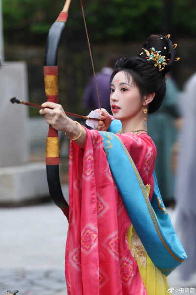 田曦薇