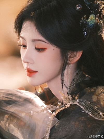 鞠婧祎